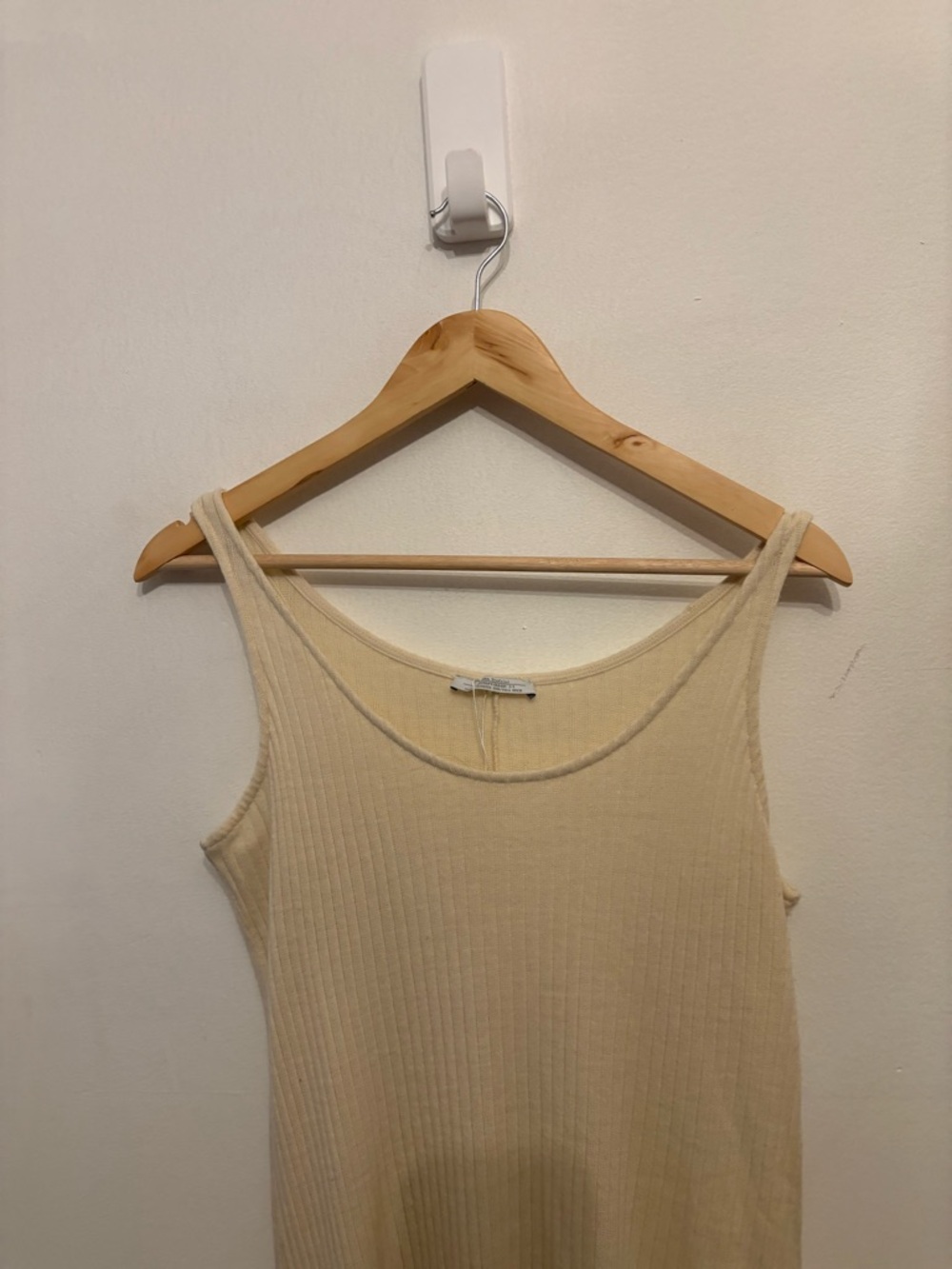 Zara Ribbed Sleeveless Maxi Dress in Beige - Picture 4 of 4